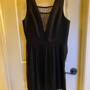 NEW WITH TAGS BCBGeneration dress: lace w/ fit & flare pleat